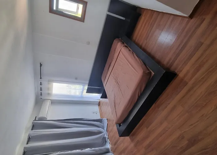 Impeccable 3-bed In Vila